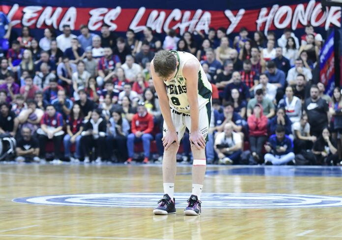 Atenas descendio a la Liga Argentina