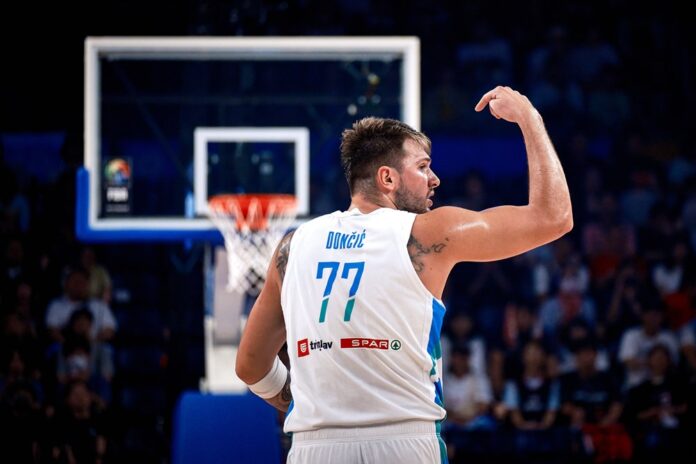 Doncic Eslovenia se rie al ritmo de Luka Doncic.