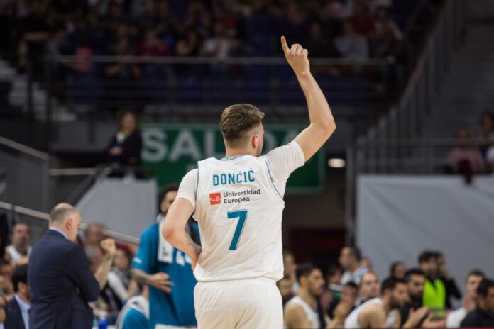 Dallas Mavericks - Real Madrid amistoso de Pre Temporada.