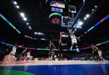 A media máquina, Estados Unidos terminó primero en el grupo C Estados Unidos 110 - Jordania 62