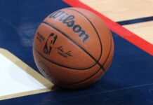 La NBA aprobó estríctas multas para la próxima temporada La NBA planea nuevas sanciones.