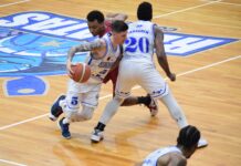 Caxias se recuperó ante Riachuelo para el primer triunfo brasilero