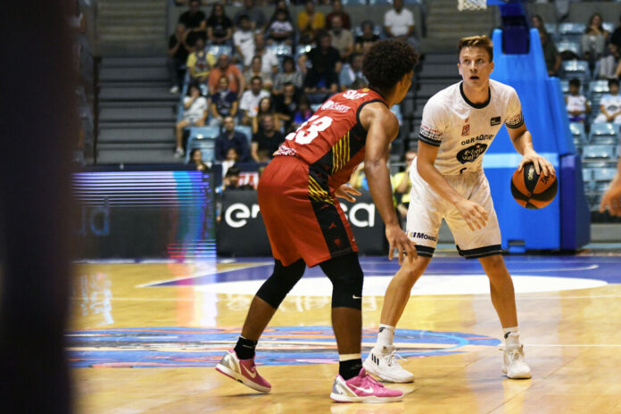 Zurbriggen brilló en Obradoiro