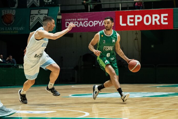 Ferro le ganó a Oberá
