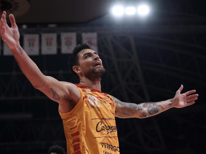 Carlos Delfino jugará en la A2