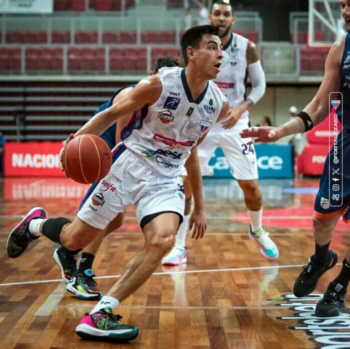 Sebastián Orresta en la NBB