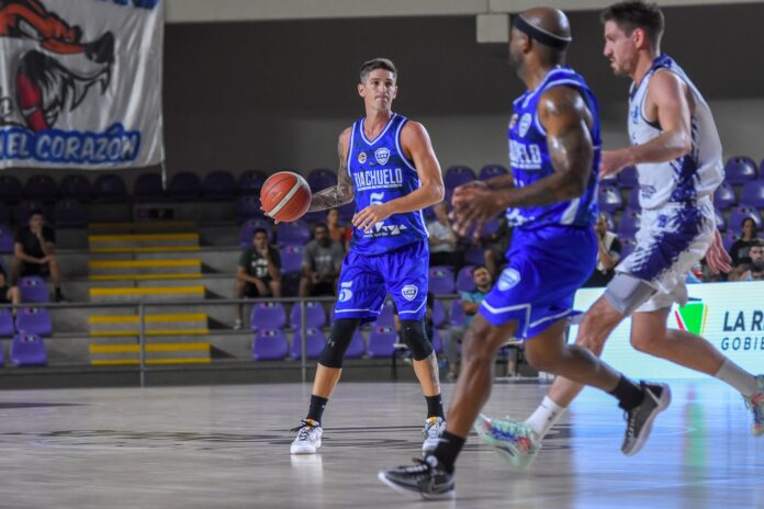 Riachuelo le ganó a Regatas