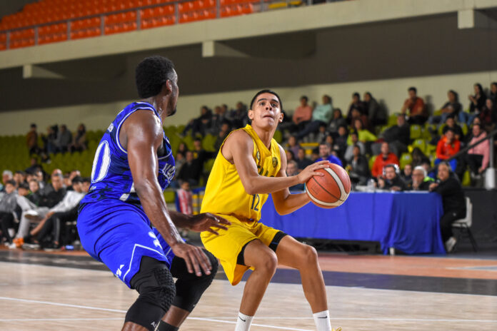 Obras le ganó a Riachuelo