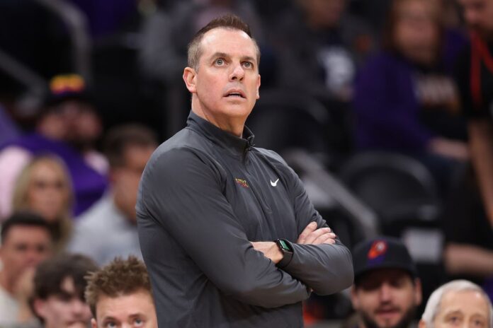 Phoenix Suns busca nuevo entrenador Phoenix Suns busca nuevo entrenador