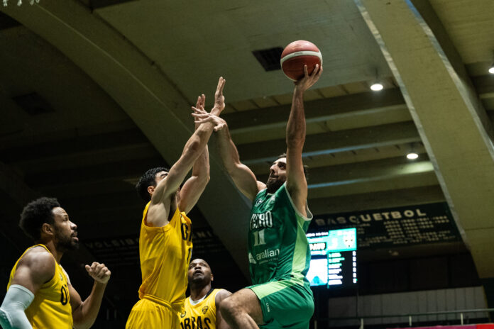 40 Temporadas - Liga Nacional 2023_24 - Ferro v Obras Basket (1) Ferro
