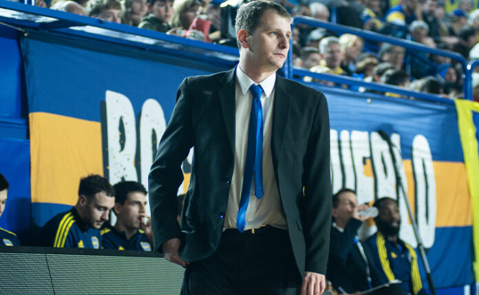 Gonzalo Pérez Gonzalo Pérez seguirá siendo el entrenador de Boca.