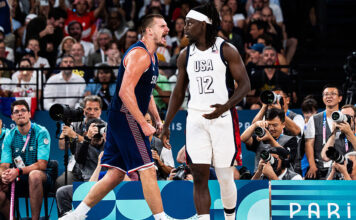 ‘El mundo’ ya avisó: Estados Unidos no se puede dormir Nikola Jokic festeja una conversión frente a Estados Unidos.