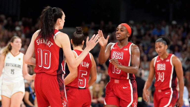 USA venció a Alemania y avanzó a cuartos de finales como líder del Grupo C.