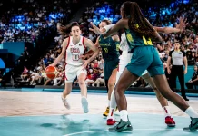 Estados Unidos venció cómodamente a Australia y jugará la final Breanna Stewart lideró el triunfo de Estados Unidos sobre Australia.
