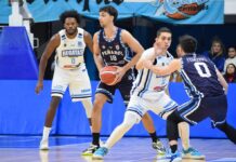 Peñarol se repuso y venció a Regatas en la última jugada Peñarol