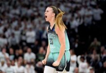 Las Liberty quedaron a un paso del título después de un triple inolvidable de Ionescu Sabrina Ionescu festeja el tiro ganador de las Liberty.