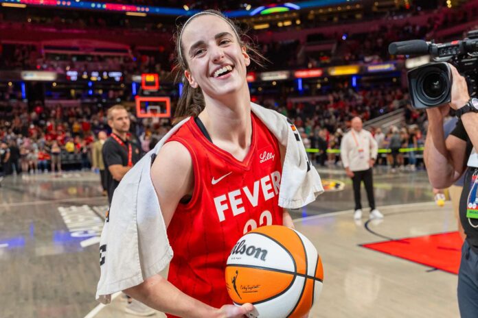 Caitlin Clark, la rookie del año 2024 de la WNBA.