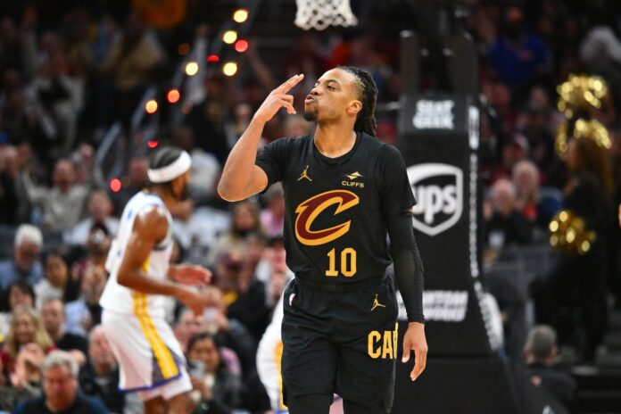 2183785349.0 Darius Garland, líder en goleo para los Cavaliers en el triunfo a Warriors.