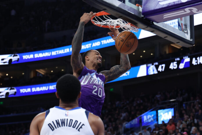 jazz-john-collins-dunks-on-mavs-usa-today John Collins, el líder del triunfo de Utah.