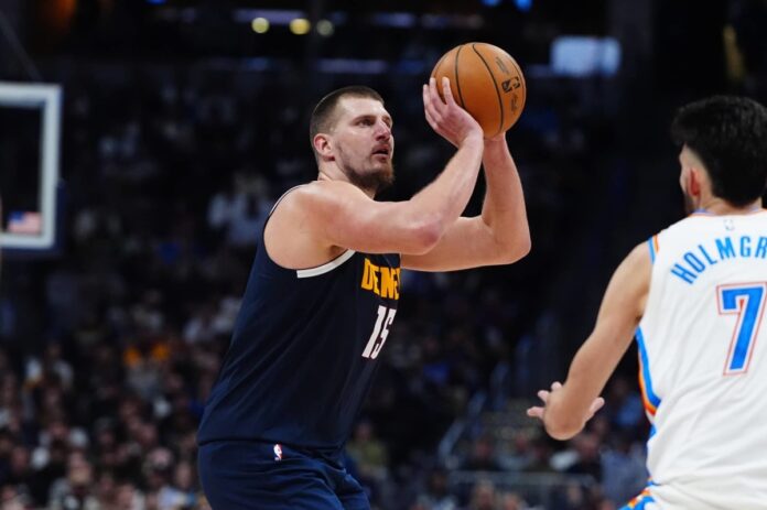 usatsi_24695634_168397841_lowres-1 Nikola Jokic fue la figura del triunfo de los Nuggets frente al Thunder.