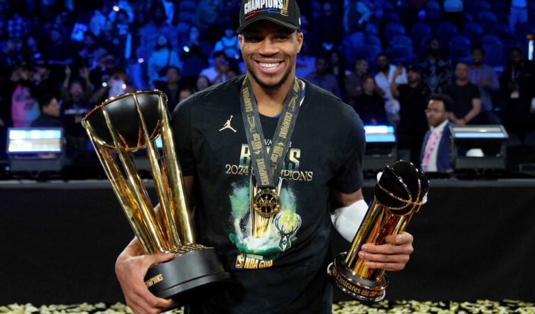 Giannis Antetokounmpo, ganador del MVP de la NBA Cup 2024.