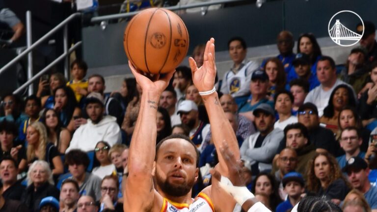 Stephen Curry tuvo una de sus mejores noches.