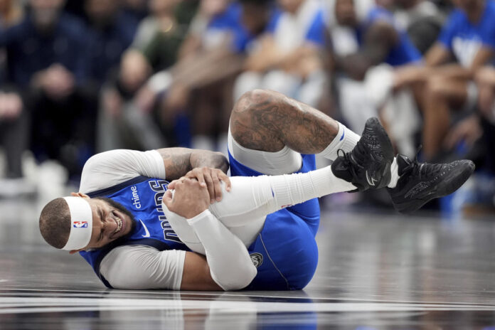 Daniel Gafford será baja por seis semanas tras una lesión en su rodilla derecha.