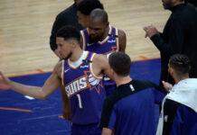 Booker fue el héroe de los Suns: lo mejor del lunes