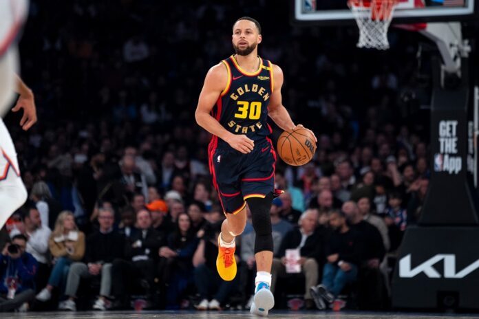 WARRIORS_KNICKS_37198 Curry lideró el triunfo en el Madison Square Garden.