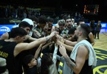 Obras remontó y venció a Ferro en el Templo del Rock Obras