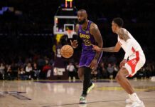 Los Lakers volvieron a ganar y se acercaron al tercer puesto: lo mejor del lunes