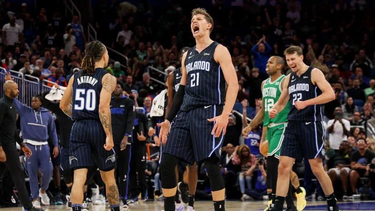 El Magic consiguió un triunfo clave pensando en los Playoffs 2025.