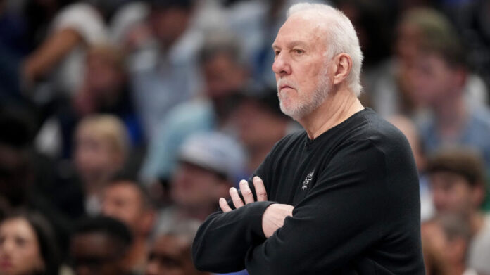 Part-GTY-2180861865-1-1-2 Gregg Popovich dejó su cargo en los Spurs.