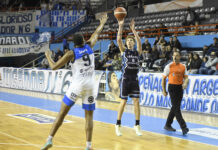 Peñarol ganó y mantiene la ilusión de meterse en playoffs