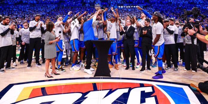 Oklahoma City Thunder venció a los Minnesota Timberwolves en cinco juegos, se coronó como el campeón de la Conferencia Oeste y disputará unas Finales absolutas por segunda vez en su historia.