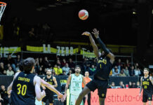 Obras ganó en suplementario y se puso 2 a 0 Obras - Atenas J2