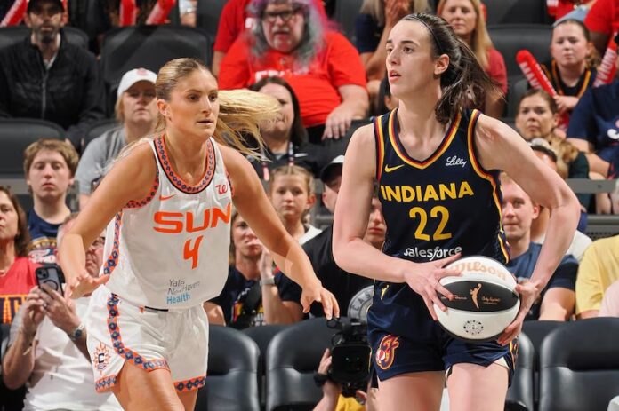 Caitlin Clark fue clave en el triunfo de las Indiana Fever.