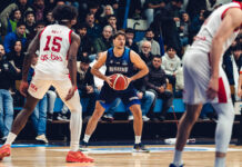 Regatas ganó y estiró la serie en Corrientes Regatas