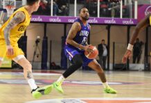 Quimsa pegó primero en los cuartos de final Quimsa - Obras