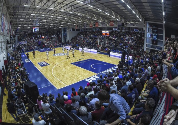 Polideportivo Roberto Pando