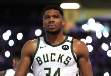 Las decisiones de los Bucks molestaron a Antetokounmpo Antetokounmpo mira en la previa de un juego vs. los Pacers.