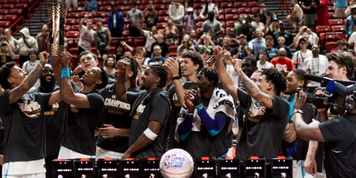 Hornets Summer League champs Los Charlotte Hornets se coronaron como los campeones de la NBA Summer League por primera vez en su historia.