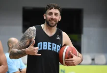 Volvió el Pipi: Agustín Barreiro se sumó a Boca Juniors Agustín Barreiro le sonríe a la cámara.