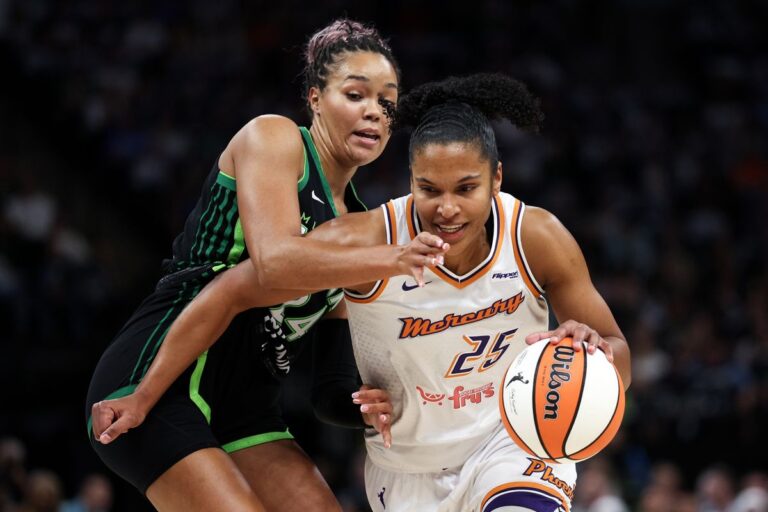 Mercury y Aces igualaron las series de semifinales