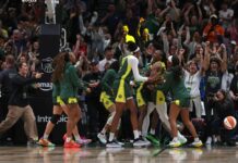 Wheeler fue la heroína de las Storm y Seattle avanzó a los Playoffs Las Storm festejan la clasificación a los Playoffs.