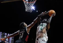 Copa Intercontinental 2025: Flamengo cayó ante Al-Ahli y quedó a un paso del podio Makur Maker lanza ante la marca de un jugador del Flamengo.