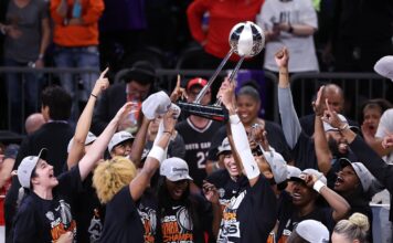 Las Aces se consagraron campeonas por tercera vez en cuatro años Las Aces fueron campeonas de la WNBA por tercera vez en su historia.