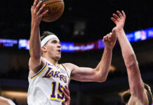 Cleveland se impone sobre los Bucks, Reaves explota y Wembanyama no afloja: la jornada NBA del domingo En una noche sin LeBron ni Luka, los Lakers se llevaron el triunfo de la mano de Austin Reaves, que con 51 puntos consiguió la máxima de su carrera y fue la gran figura de la jornada de Domingo en la NBA.