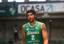 Marc Loving dejó de ser parte de Atenas de Córdoba Marc Loving camina en un partido de Atenas de Córdoba.