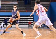 Peñarol derrotó a la Gloria en su casa Peñarol